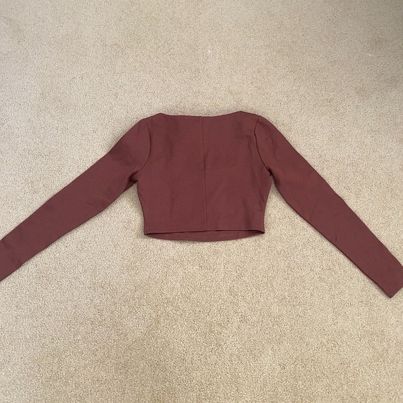 NWT Brown Tobi Crop Long Sleeve Square Neck Top - Picture 2 of 3